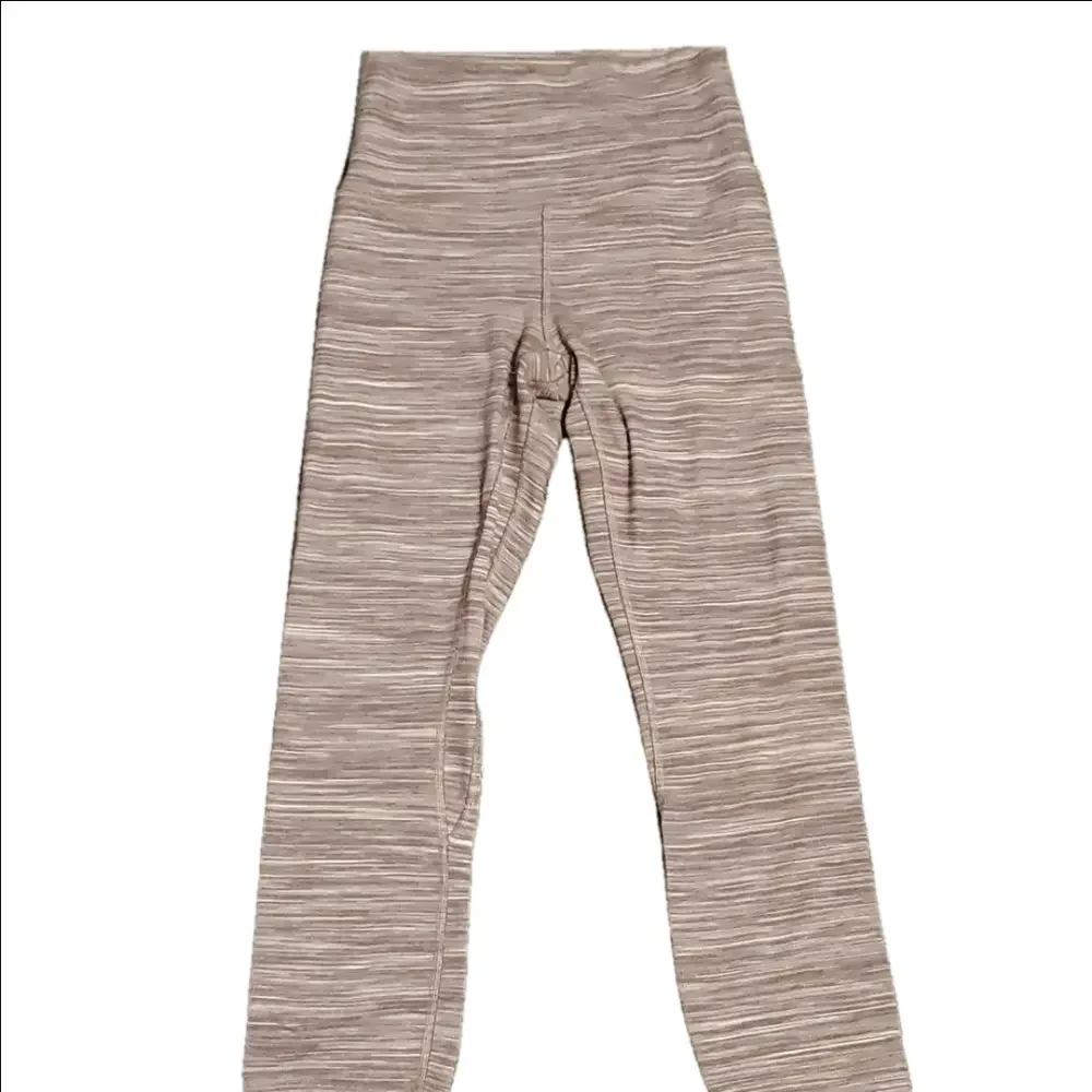 #126 Lululemon align mini space dye Crop Size 4